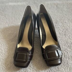 Nine West Brown Square-Toe Buckle leather upper shoes size 7.5M